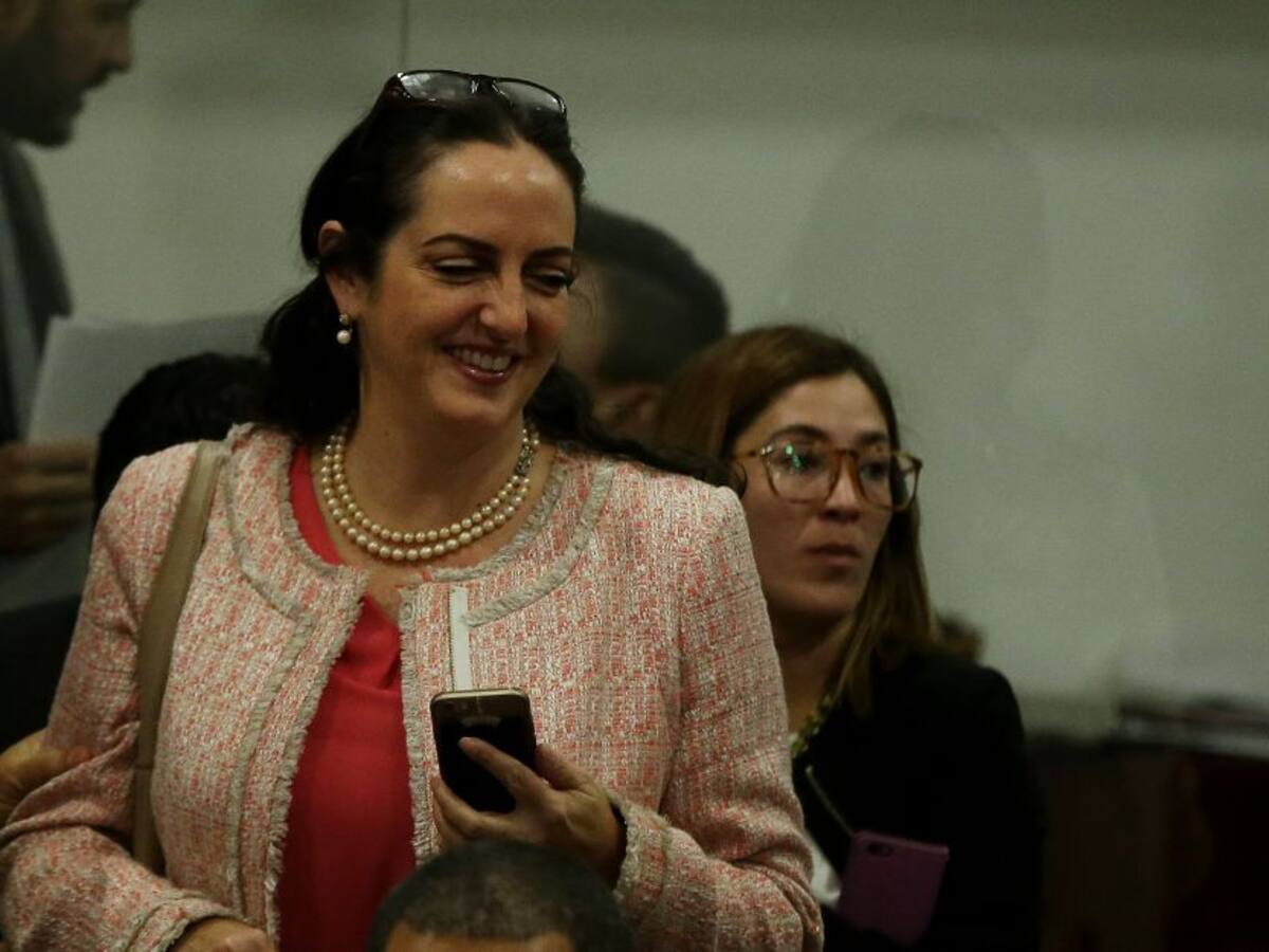 María Fernanda Cabal califica al presidente Duque de ingenuo
