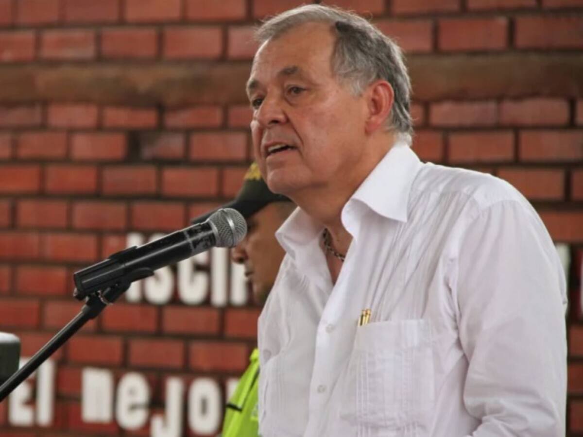 Fuerte llamado de atención al Gobierno por suspensión de aspersiones aéreas