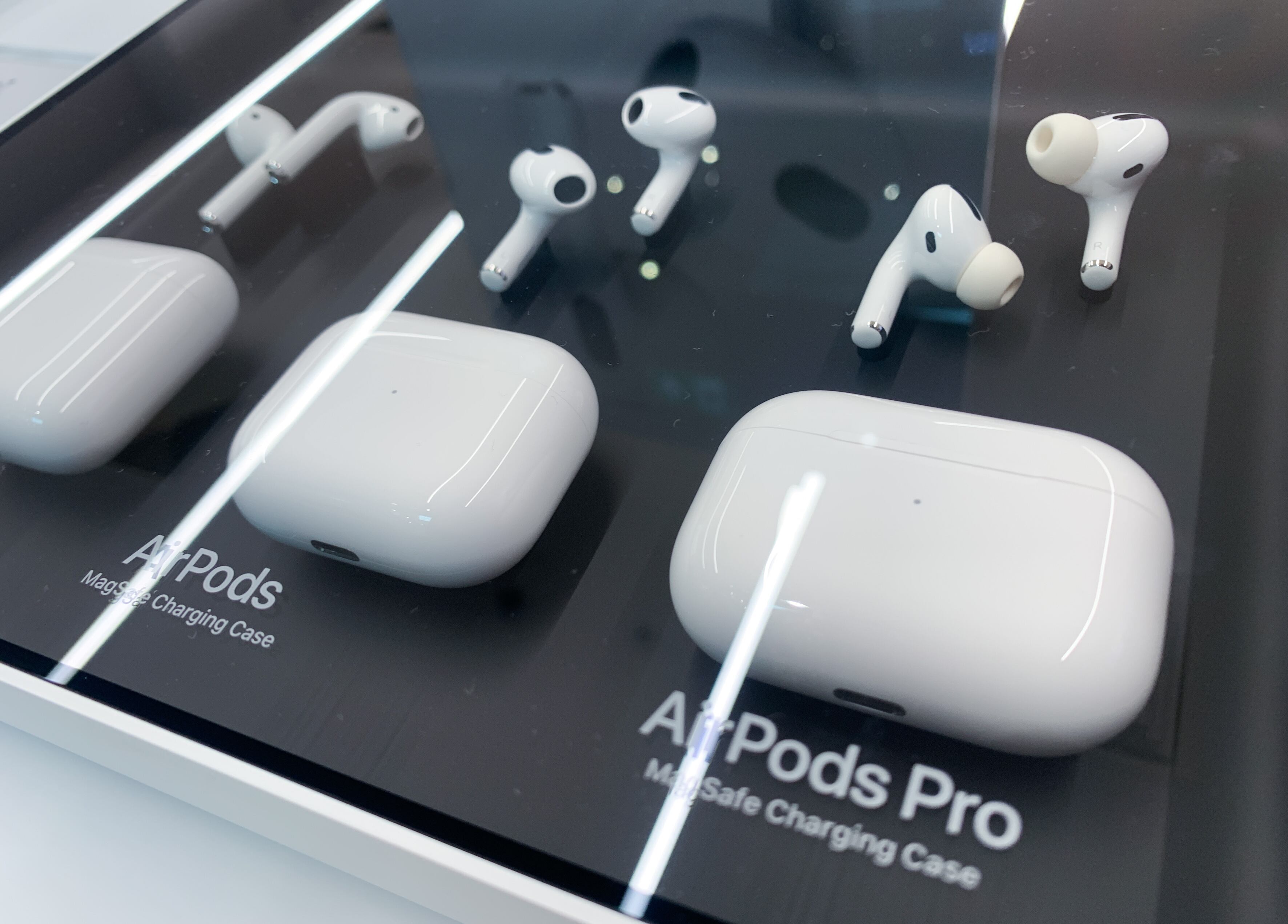 Apple AirPods( via Getty Images)