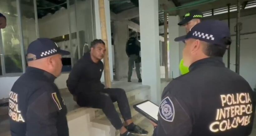 Momento de la captura de alias "larry changa" del "Tren de Aragua en el Quindío. Foto: Cortesía Dijín de la Policía