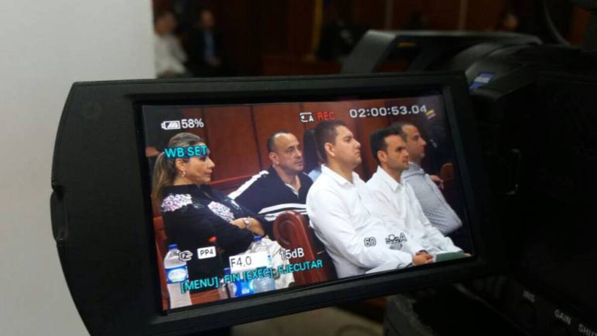 Acuerdos con fiscalía de algunos de los presuntos implicados aplazó audiencia ex alcaldesa