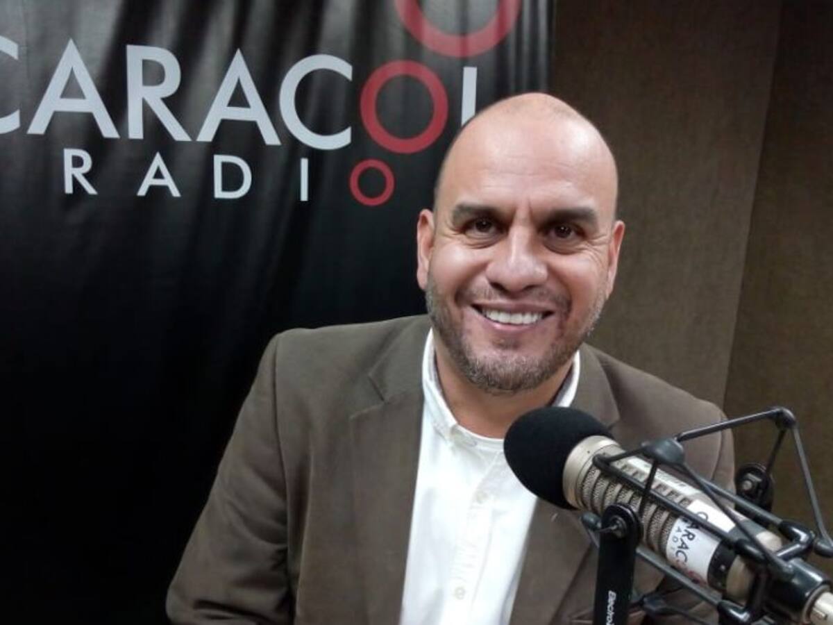 Fundación de exparamilitares ayuda a exmiembros de las Farc