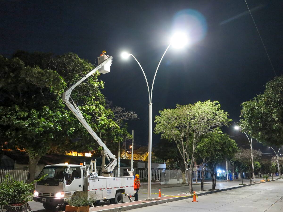 Apagones en Santa Marta por fallas en alumbrado, el “peor” del país según Personería