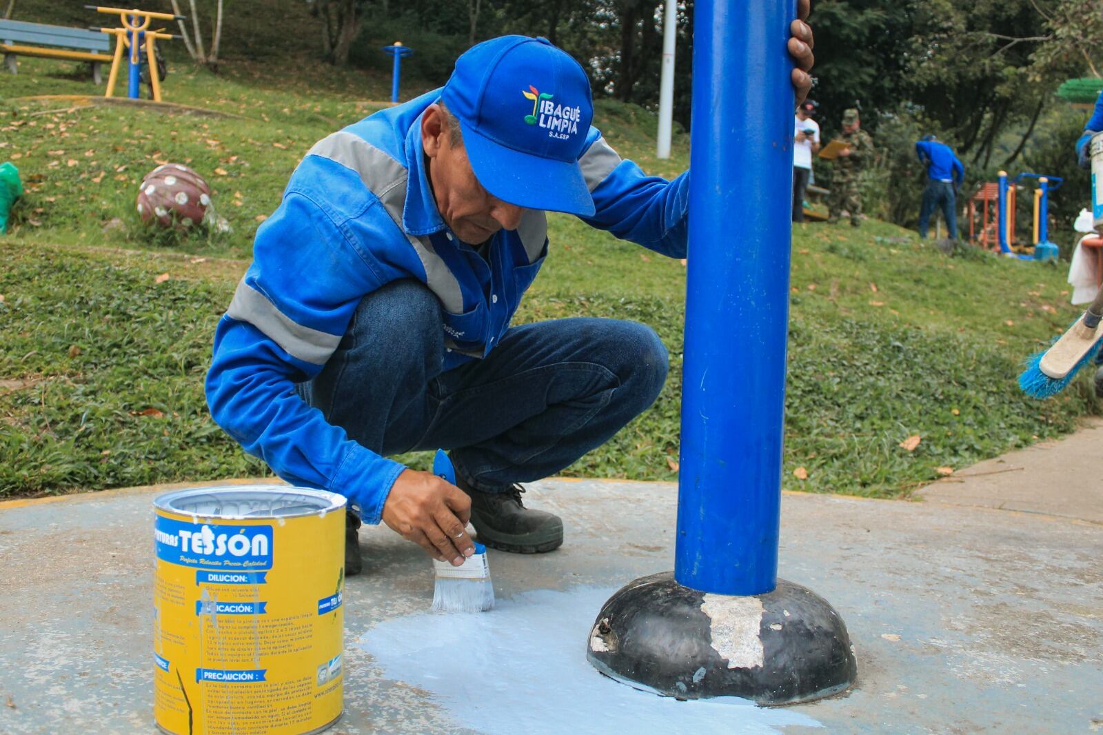Jornada de aseo y embellecimiento en el cerro de Pan de Azúcar en Ibagué.