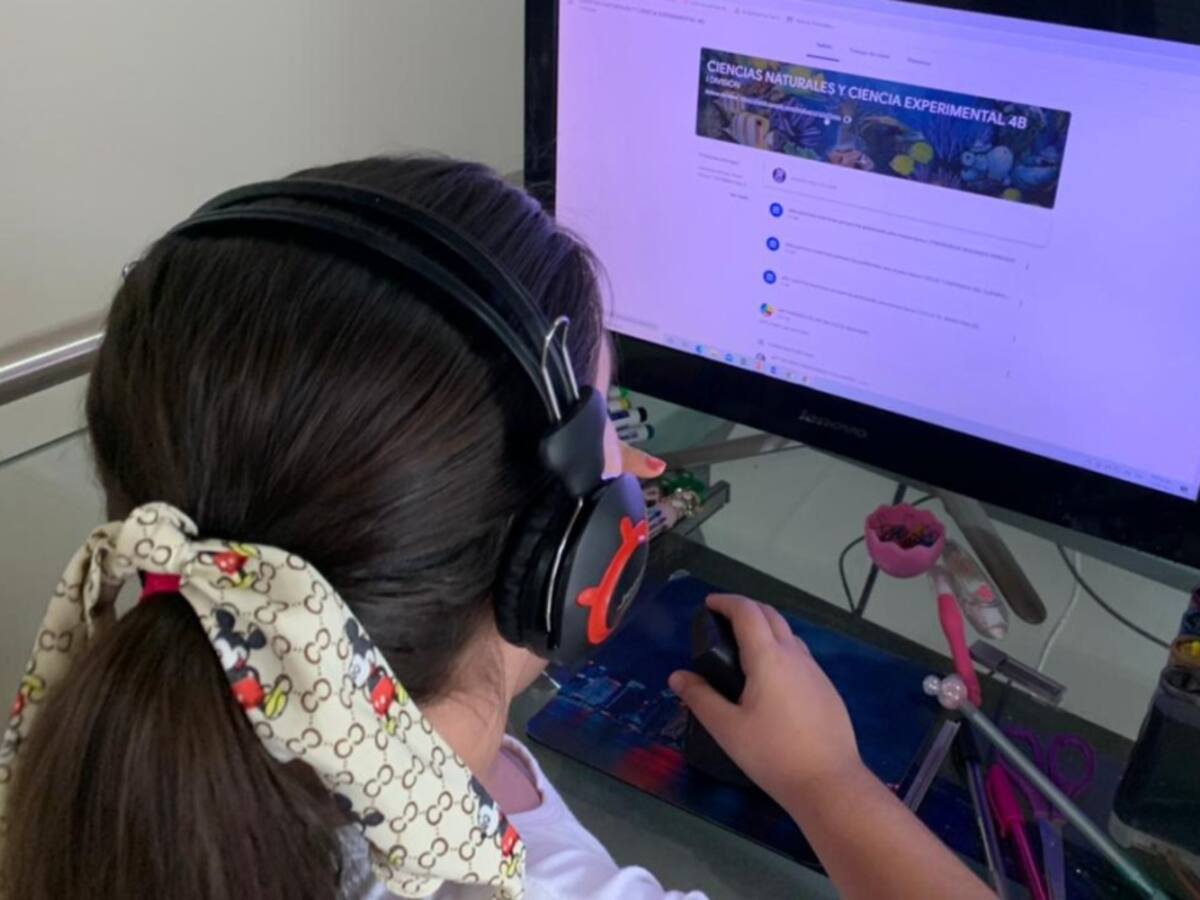 Padres de familia reclaman volver a las clases