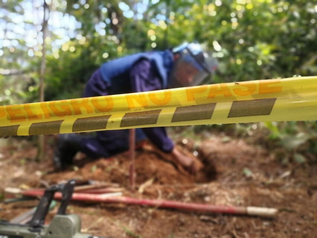 Hombre resultó herido al pisar una mina antipersonal en zona rural de Peque, Antioquia