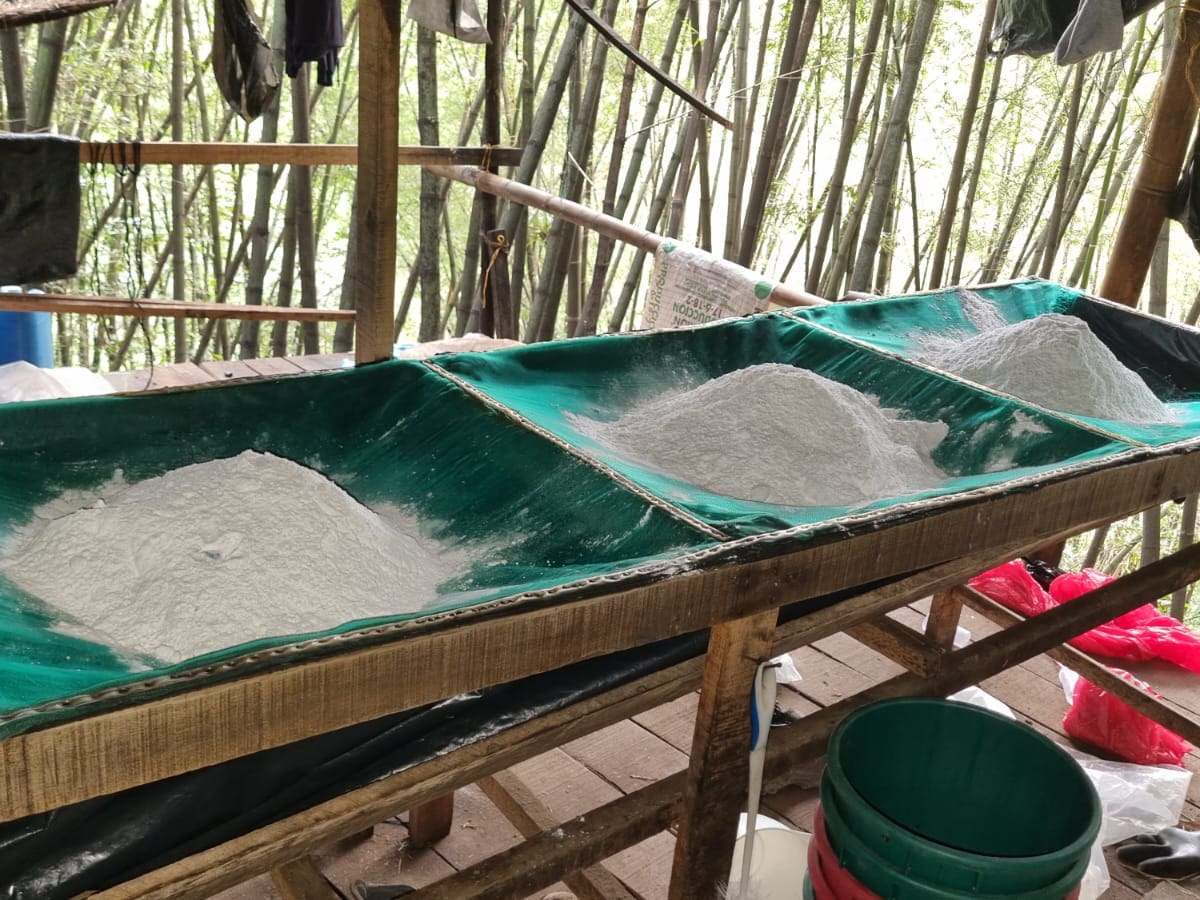 En El Peñol destruyeron un laboratorio de cocaína que generaba $2.100 millones al mes