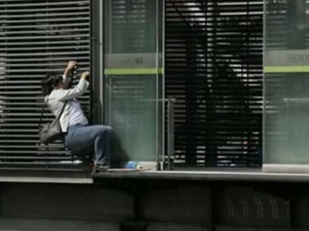 Denuncian decenas de 'colados' a TransMilenio en el sur de Bogotá