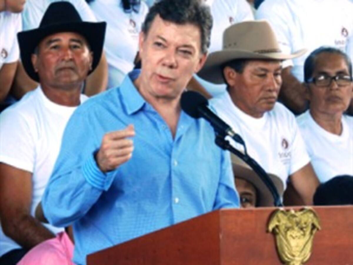 En un par de semanas veremos al presidente Santos pasando revistas a sus tropas: Oncólogo