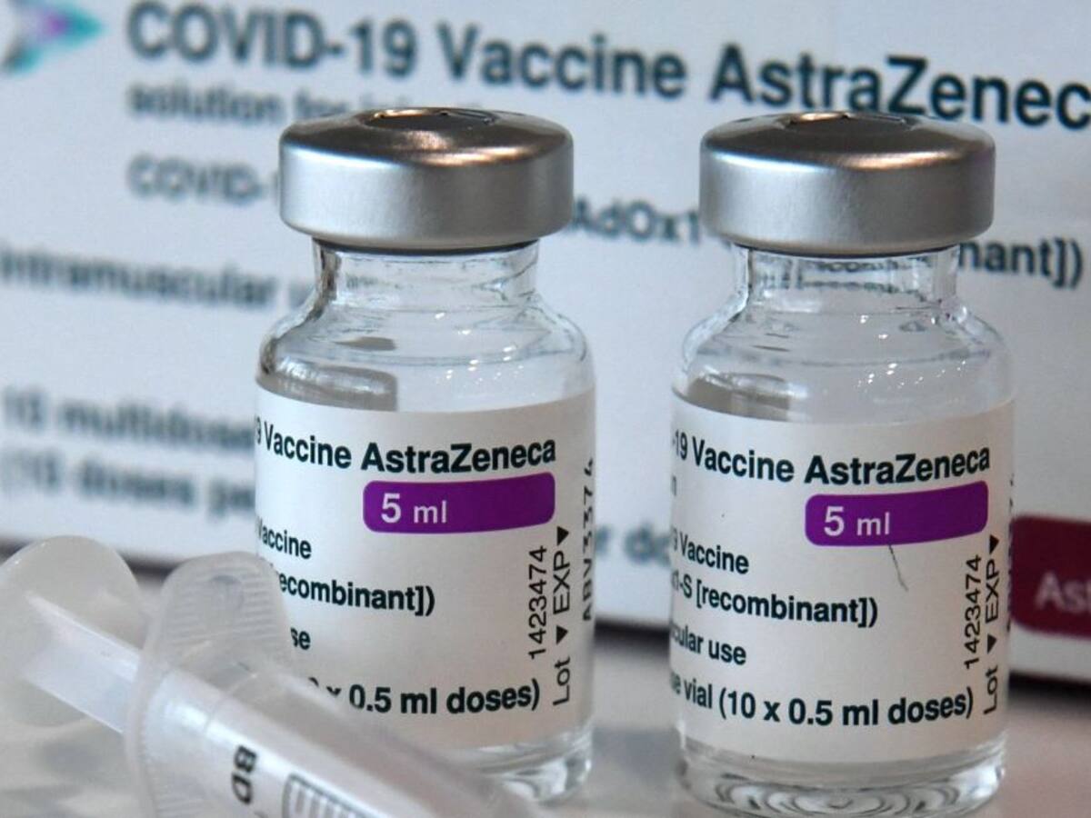 Países Bajos frena vacunación con AstraZeneca por efectos adversos graves