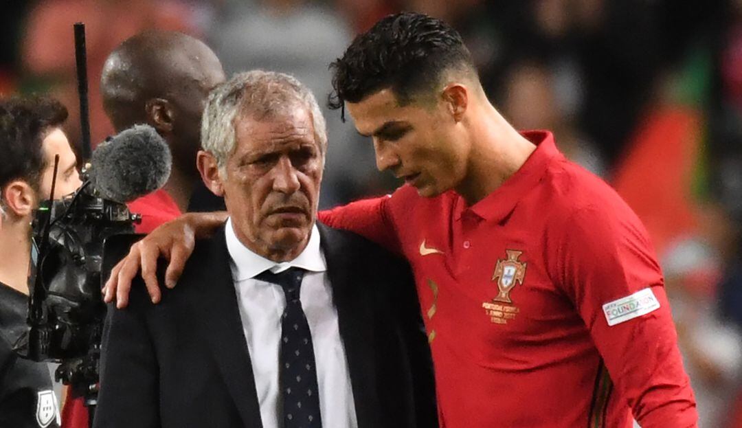 Fernando Santos junto a Cristiano Ronaldo en la selección portuguesa.