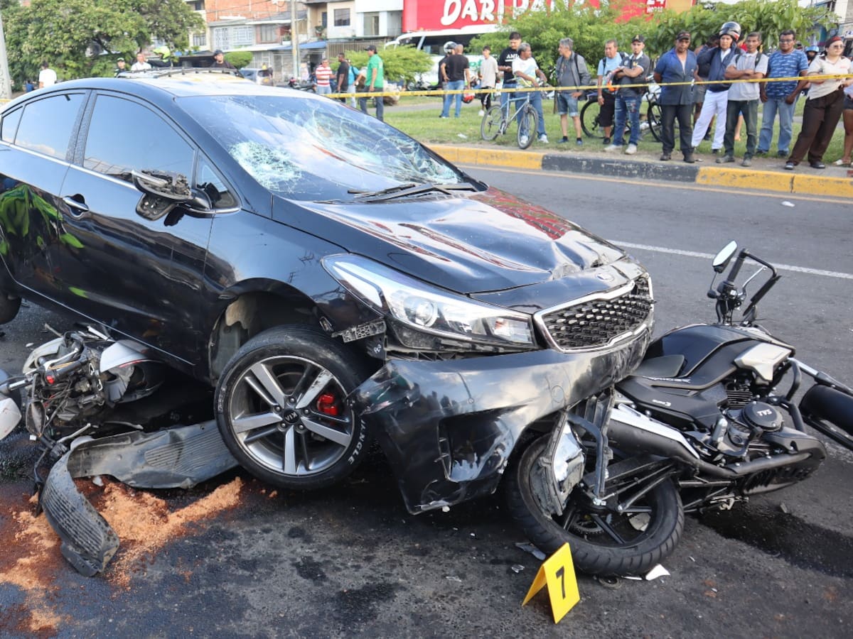 Persecución policial por hurto de vehículo en Cali dejó cinco lesionados, entre ellos dos policías