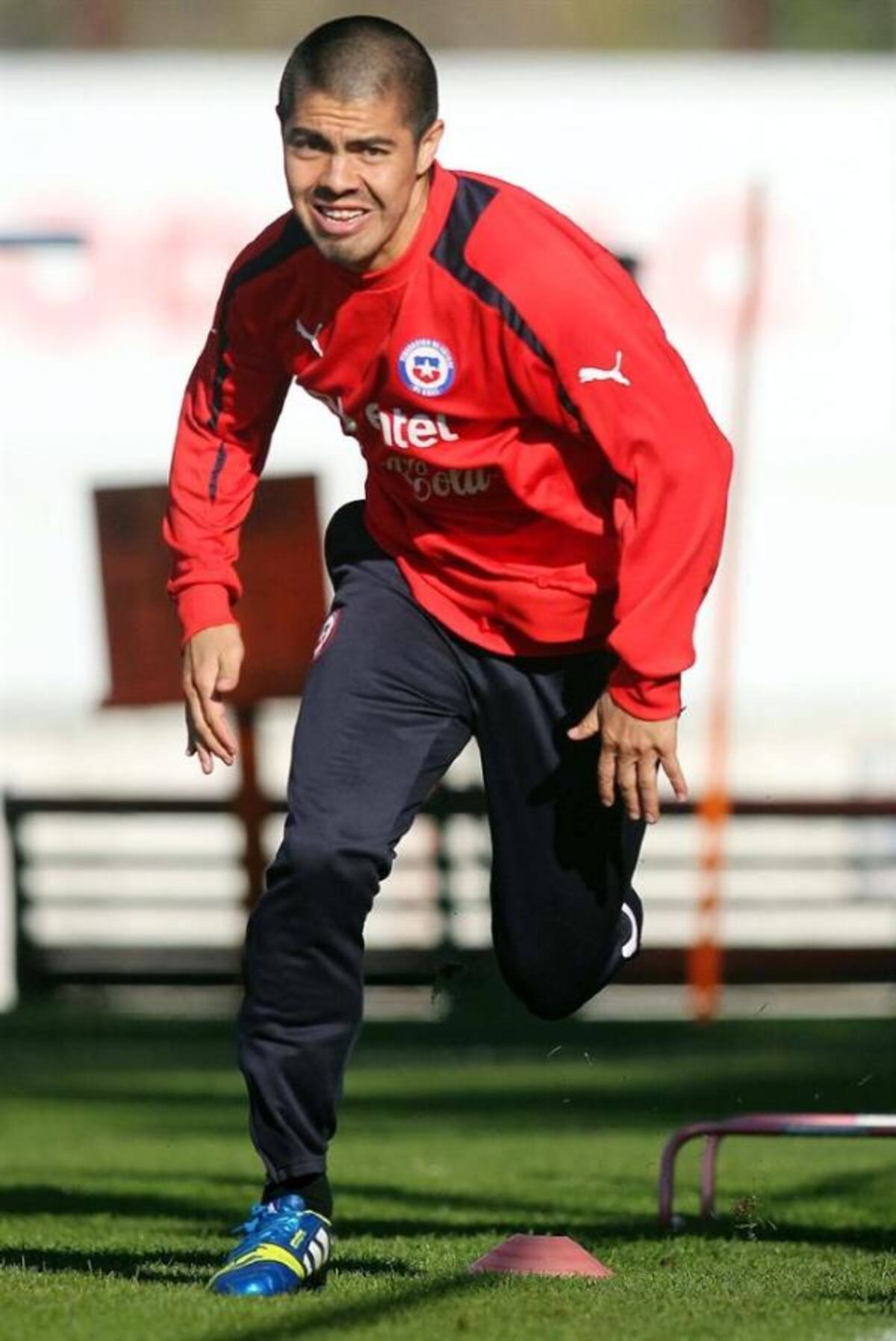 Gary Medel en acción. Foto: EFE