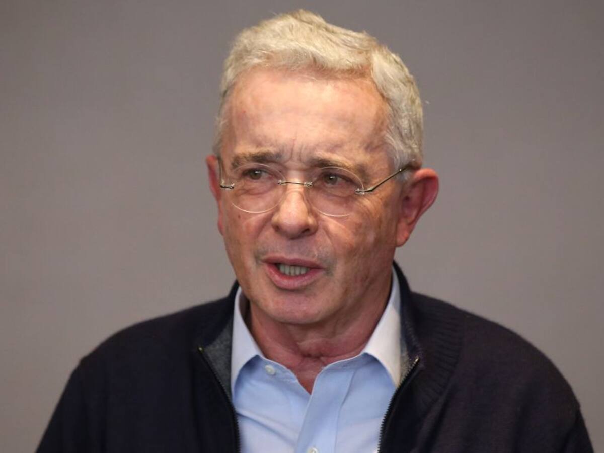 Uribe dice que no está clara “la legitimidad del nuevo Congreso”