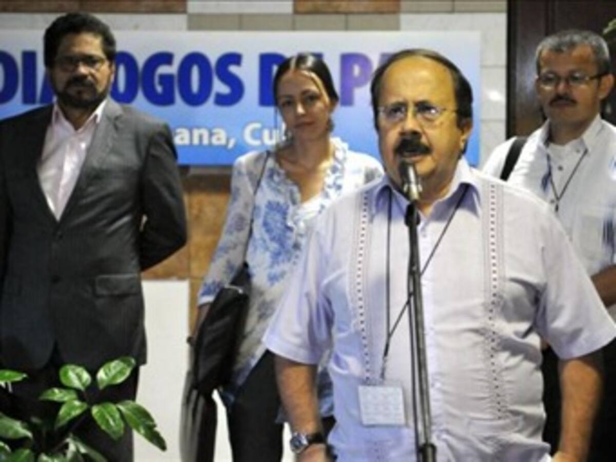 En el periódico El País de Cali las Farc reiteran que no dejarán las armas
