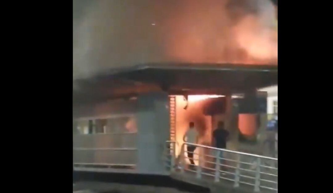 Incendio estación 7 de Agosto