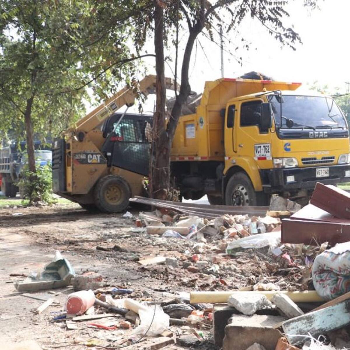 Jornada de Recolección de Escombros en la Avenida Ciudad de Cali