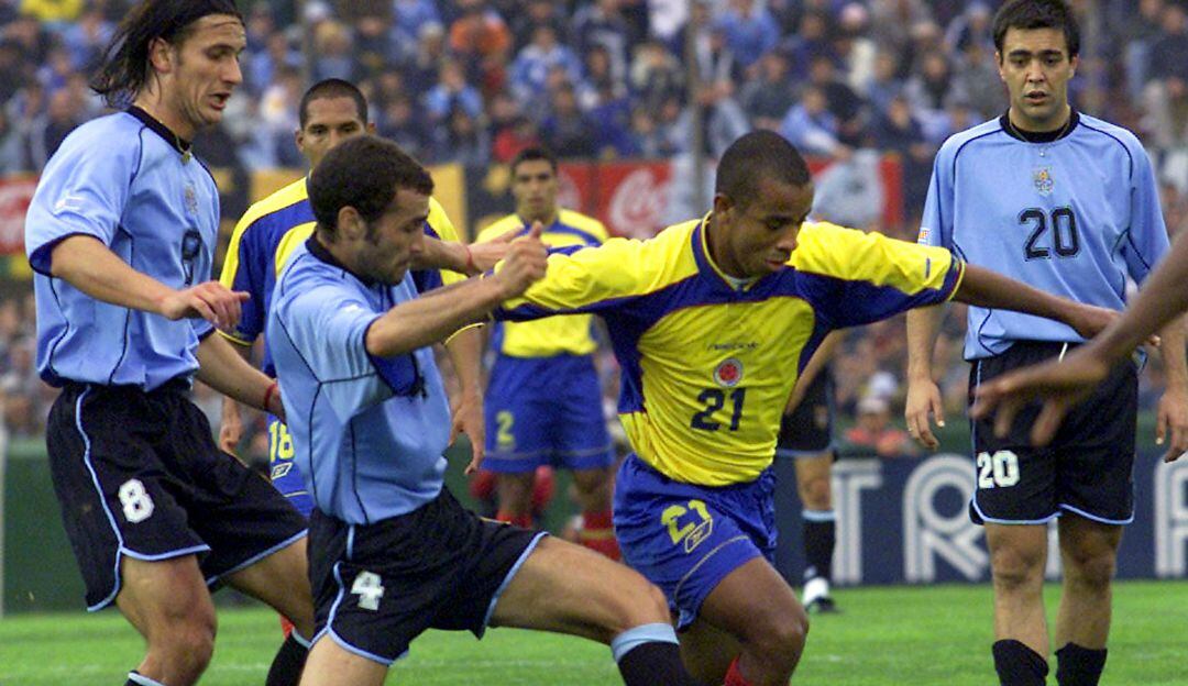 Uruguay 1 - 1 Colombia en 2001