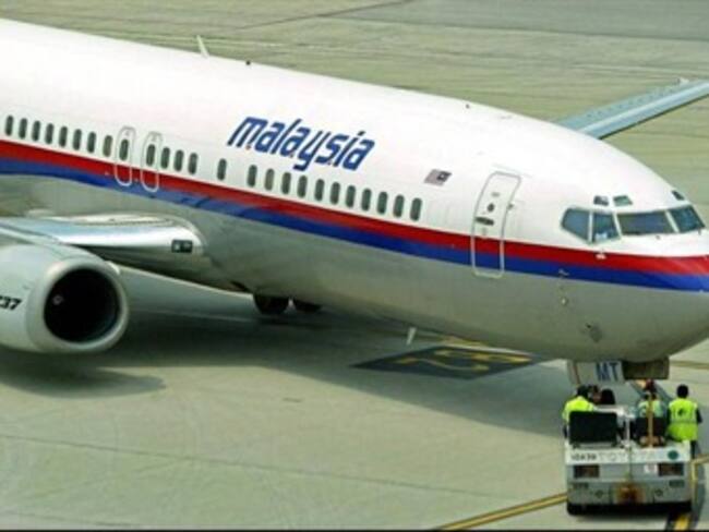 Malasia desmiente que hayan encontrado restos del avión desaparecido