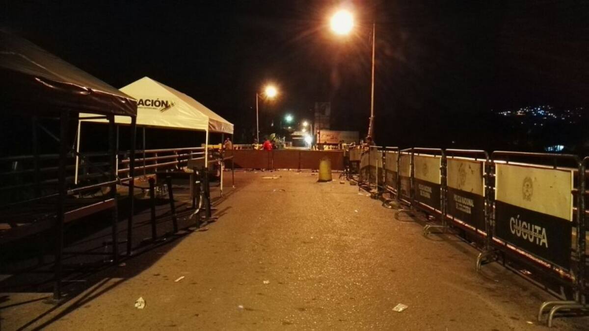 Autoridades de los dos paises permanecen en la zona