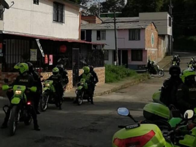 La policía intensifica patrullajes en el Quindío para garantizar orden público en cuarentena