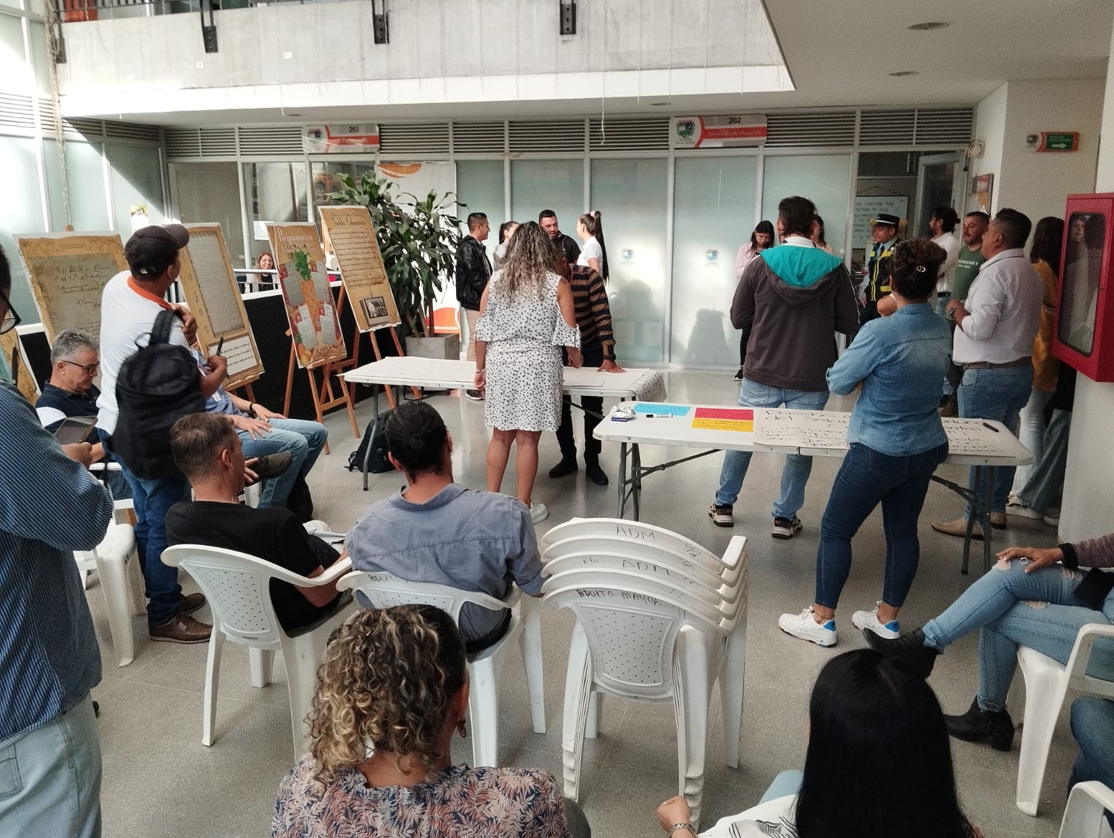 Protesta trabajadores alcaldía de Barbosa- foto Guillermo Naranjo