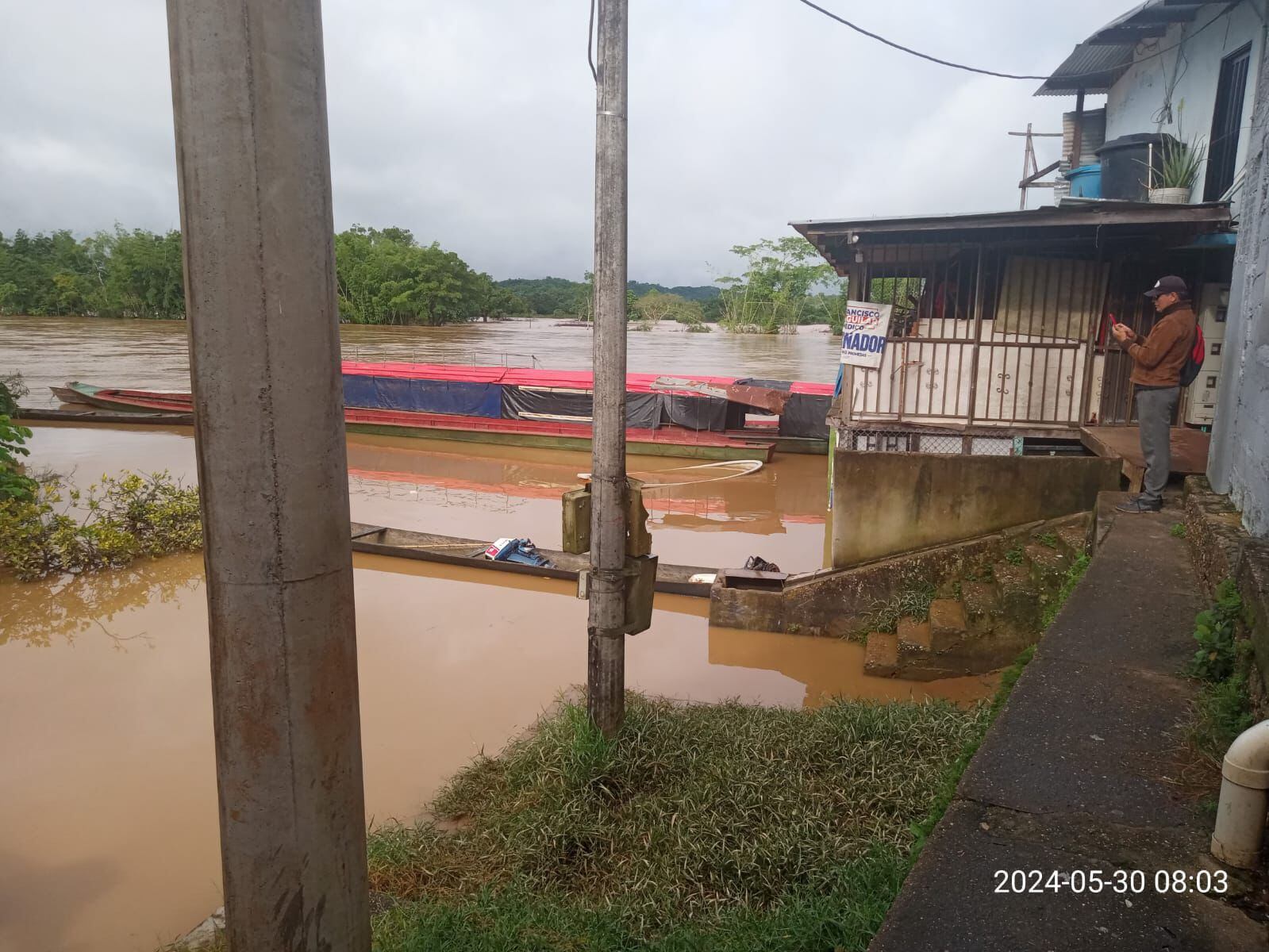 La Oficina de Gestión del Riesgo y Desastres instó a toda la comunidad que reside en las riberas de los ríos a mantenerse alerta ante las crecientes.