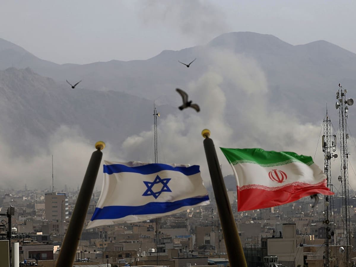 Estamos entrado en especie de tercera guerra mundial a retazos: experto por ataque de Israel a Irán