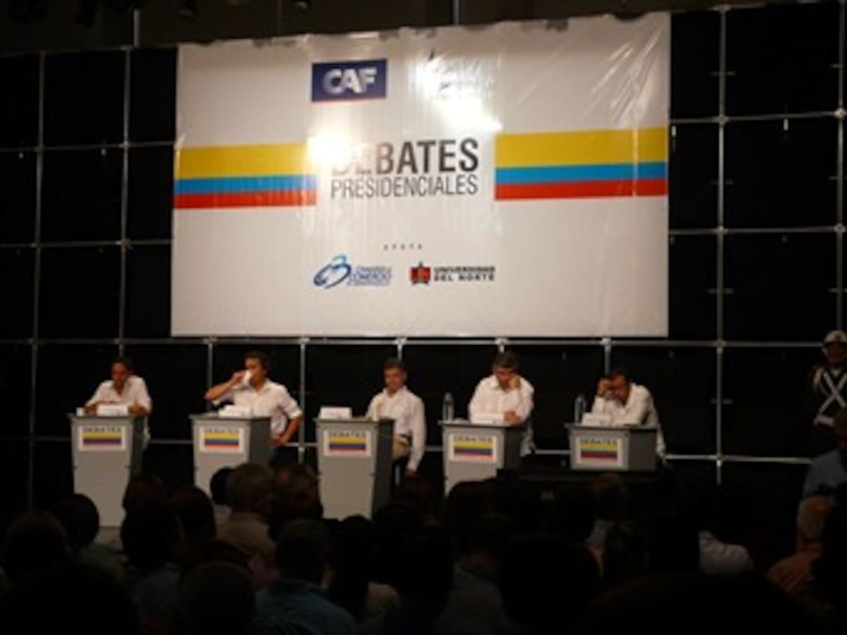 Acercamiento con Santos es otro falso positivo: Vargas Lleras