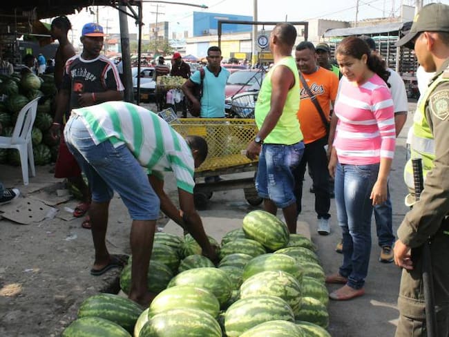 10 amonestaciones por ocupación indebida del espacio público, fueron levantadas en Mercado de Cartagena