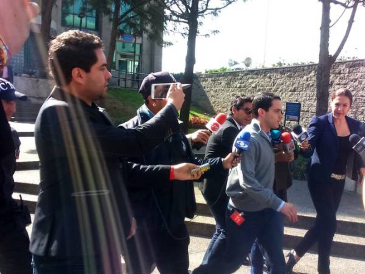 Archivan investigación por presiones para vincular a los hijos de Uribe con el 'zar' de la chatarra