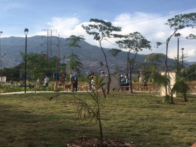 El Poblado renueva sus parques