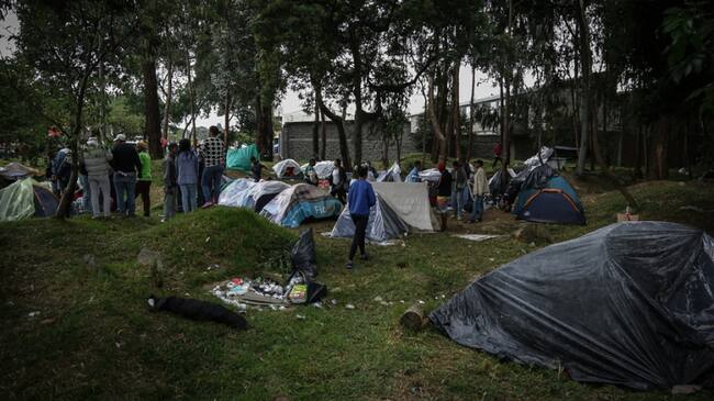 Cambuches de migrantes venezolanos en Bogotá