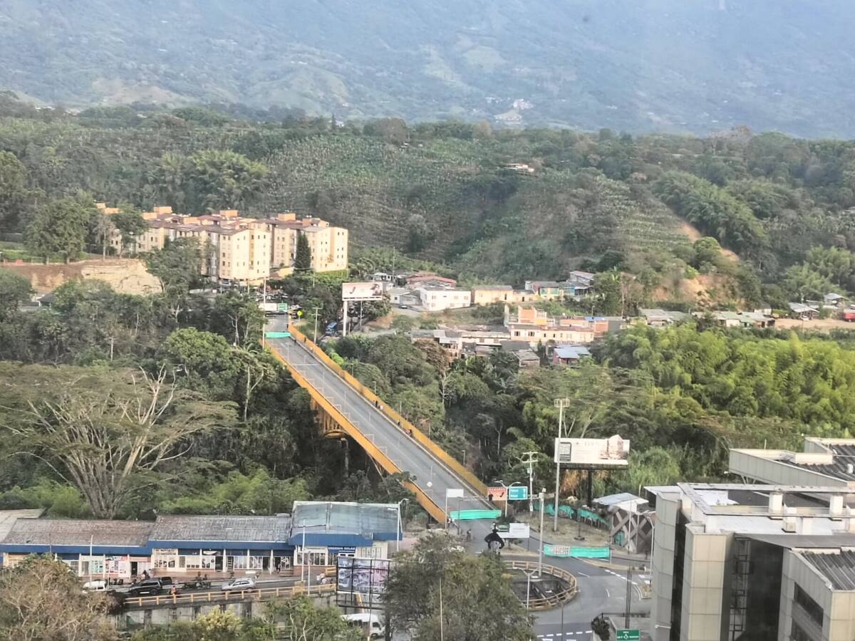 ¿Cómo avanzan las obras de mantenimiento en el puente La Florida de Armenia?
