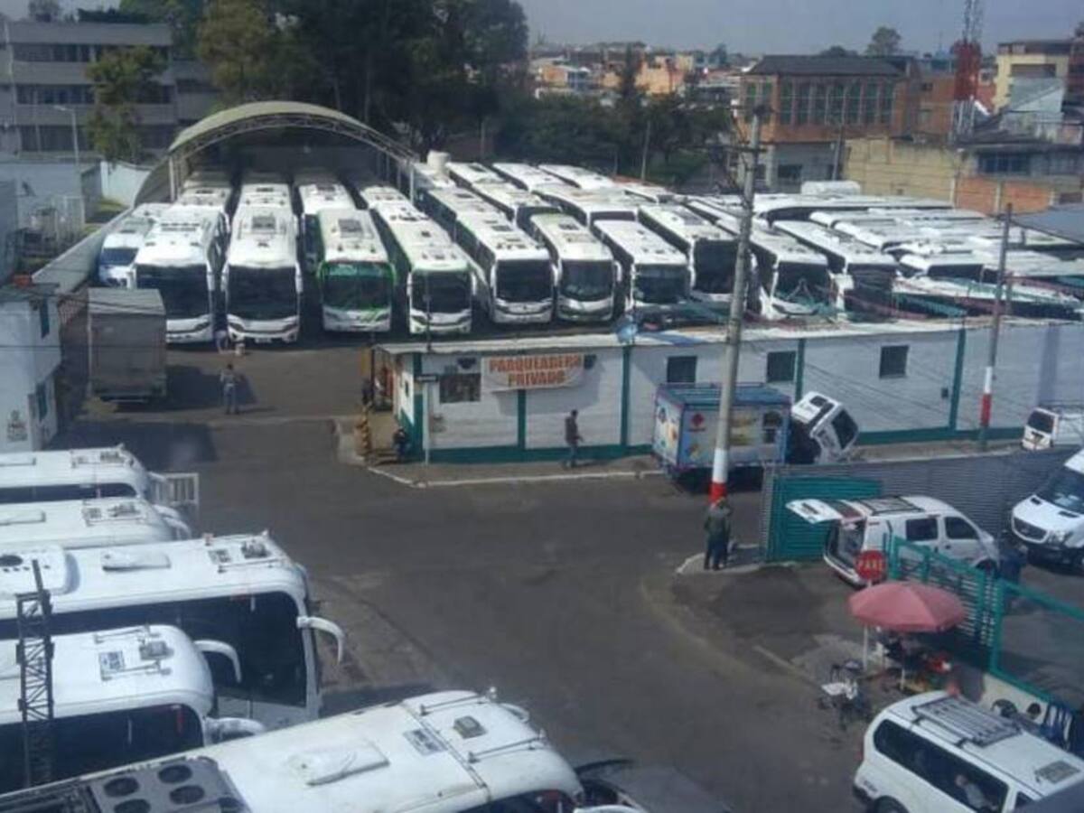 Distrito debe $7 mil millones a transportadores de 30 mil niños en Bogotá