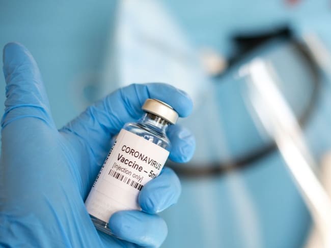 Minsalud dice que Colombia espera conocer más detalles sobre vacuna rusa