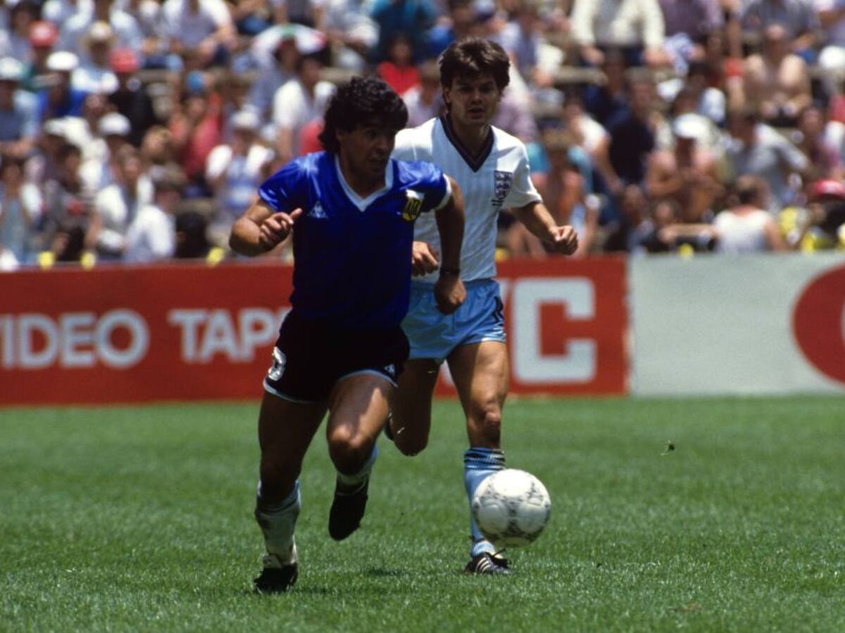 Aliste el bolsillo: Subastan camiseta de Maradona de la 'Mano de Dios'