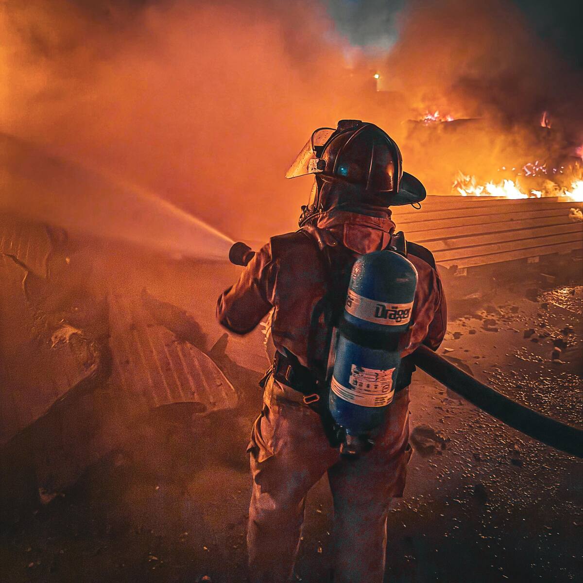 Se incendió un bus en la vía Carreto–Calamar