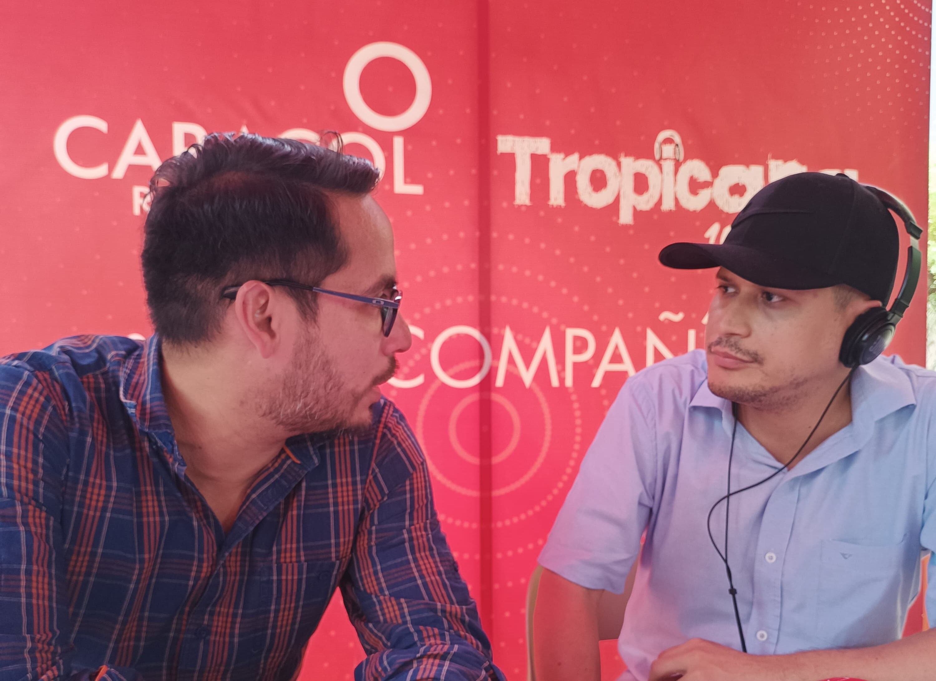 El Ingeniero Julián Arellana en diálogo con el periodista Juan Guillermo Castro.