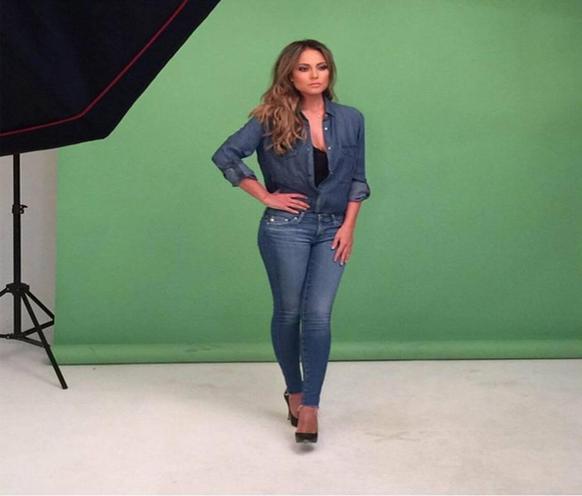 La periodista mexicana de Televisa habría conocido al futbolista portugués en un viaje de trabajo en Madrid.