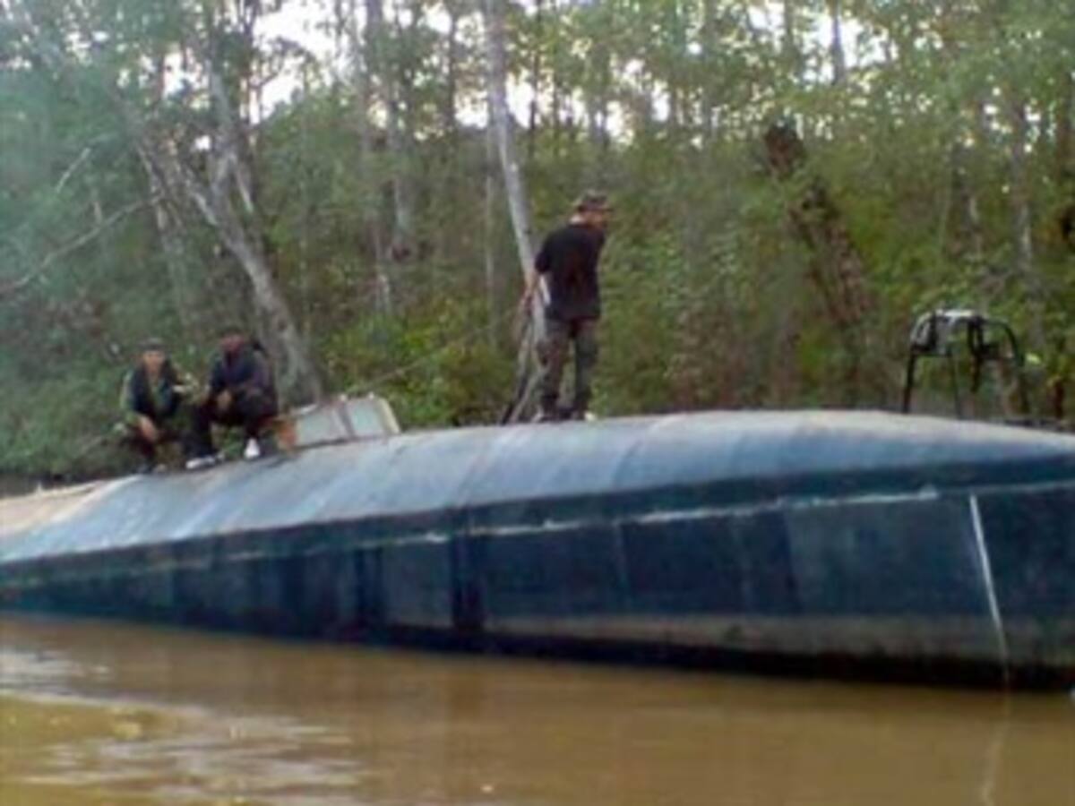 Localizan semisumergible para transportar coca cerca de Tumaco