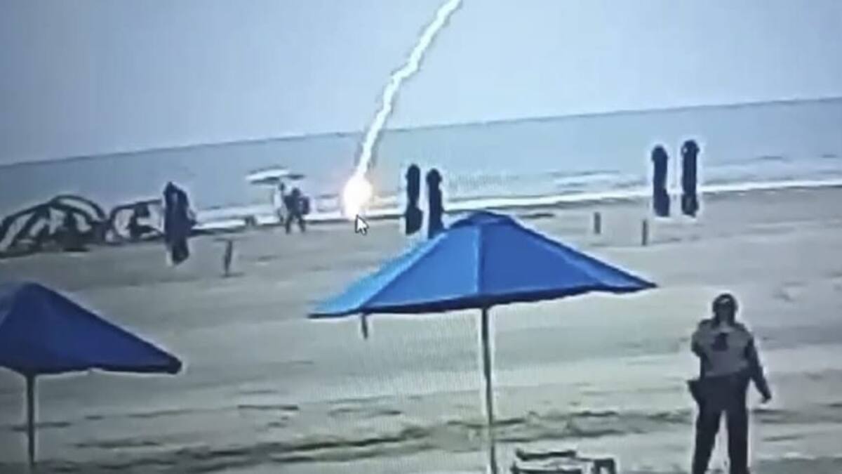 Mujer falleció luego de ser alcanzada por un rayo en playa de Cartagena