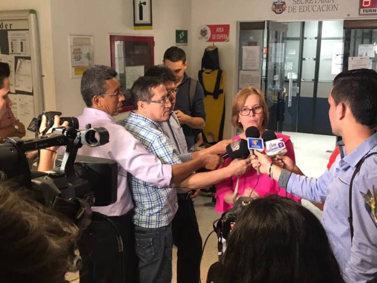 Alcaldía notifica que no hay marcha atrás en traslado de rectores