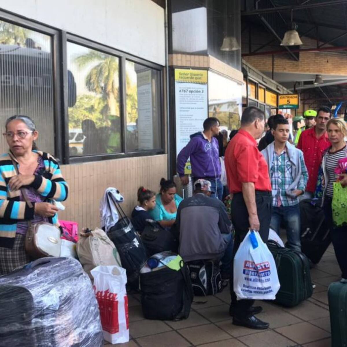 Terminal de Bucaramanga comienza a normalizar itinerarios tras seis días de bloqueo