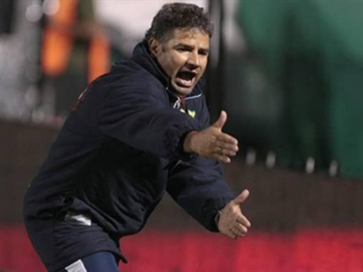 'Teacher' Berrio suspendido 3 meses por agredir a un árbitro