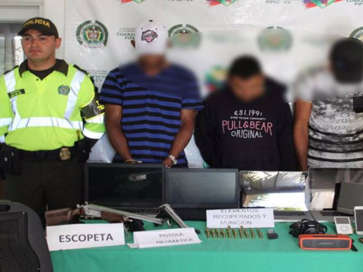 Desarticulan banda que robaba fincas y buses en norte de Antioquia