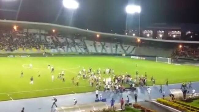 Invasión en estadio Centenario