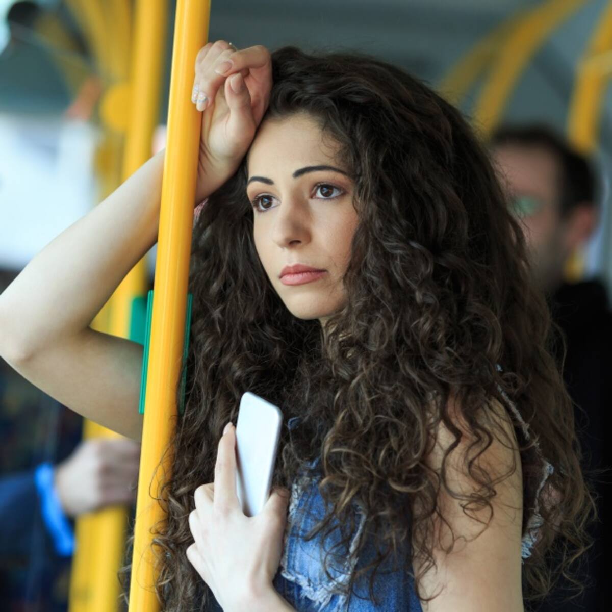 ¿Qué hacer si sufre de acoso en el transporte público?