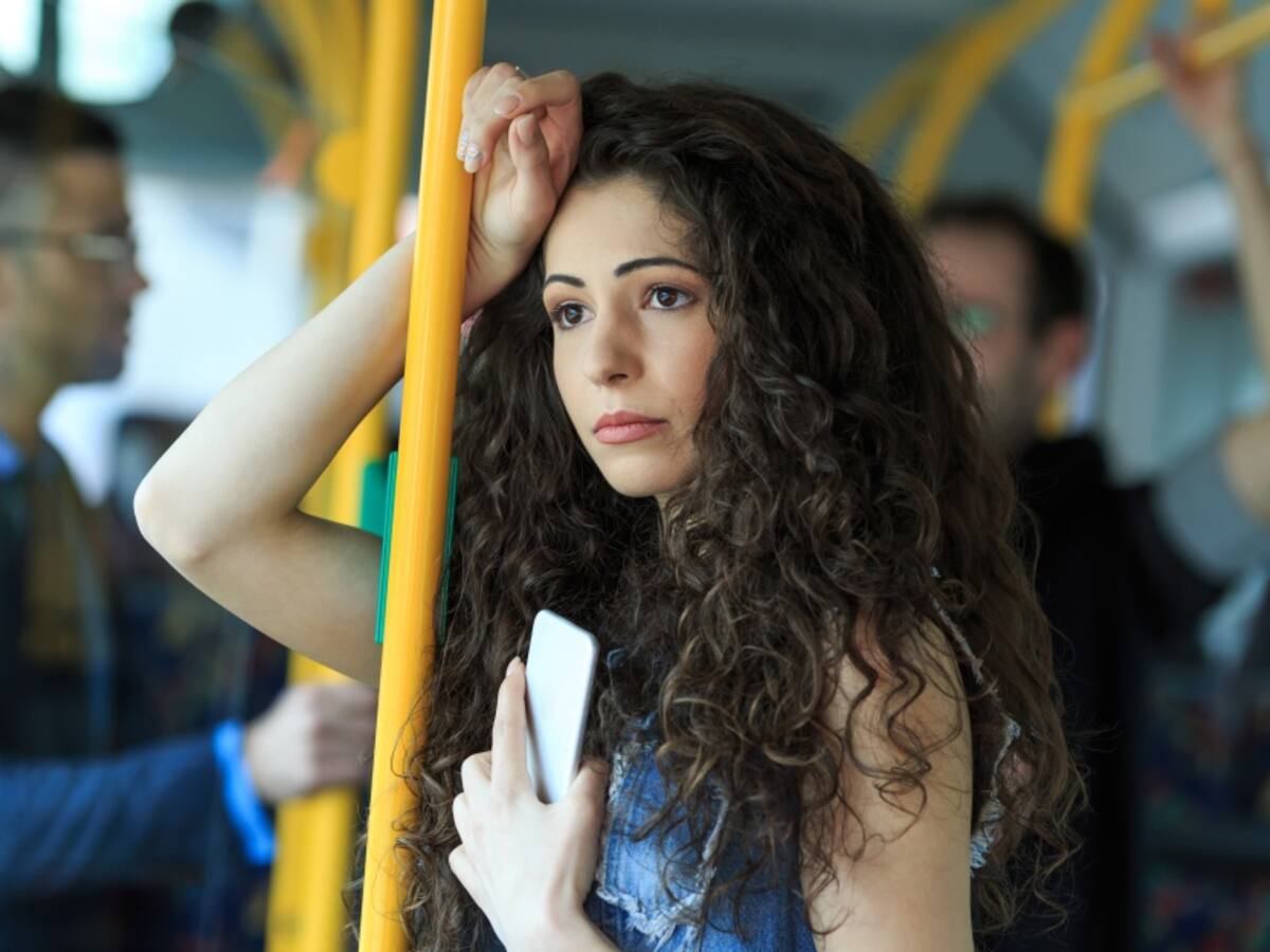 ¿Qué hacer si sufre de acoso en el transporte público?