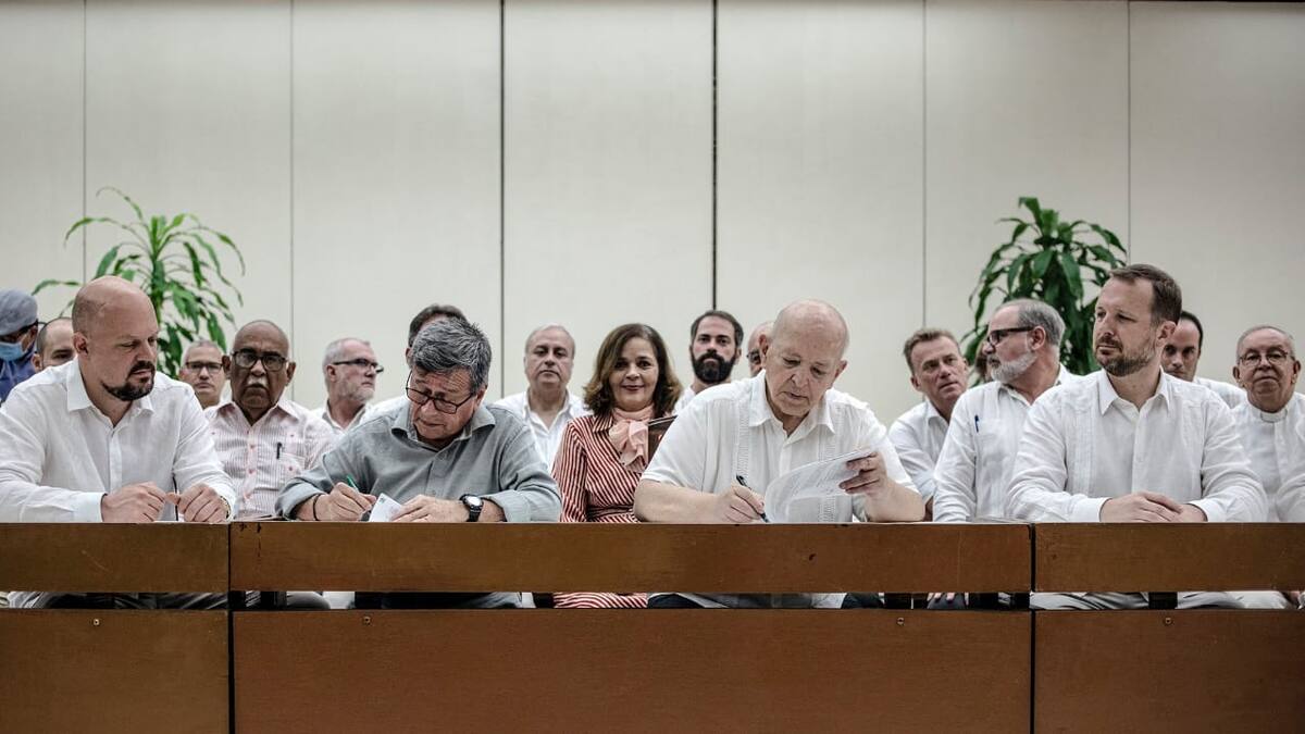Gobierno buscaría aportes económicos internacionales para financiar a ELN